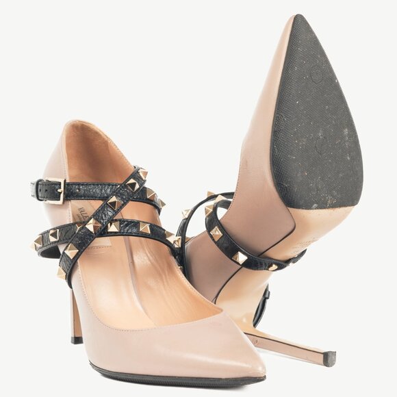 Valentino Garavani Studwrap Poudre & Noir Rockstud Pointed-Toe Pumps - Picture 4 of 12